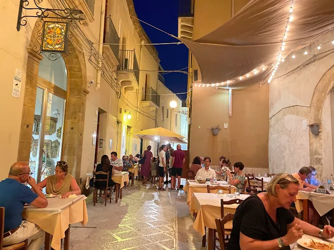 Dolce della casa in omaggio per il tavolo